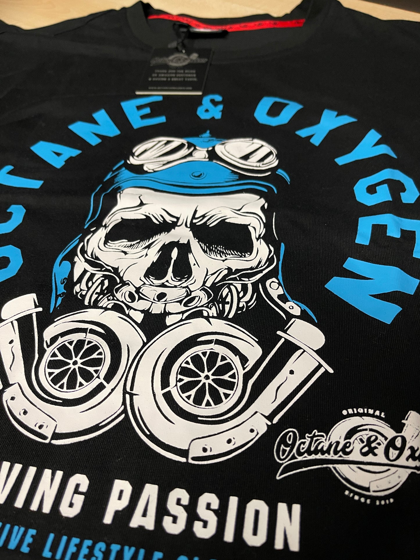 T-Shirt Bi-Turbo Skull Schwarz / Blau Weiß
